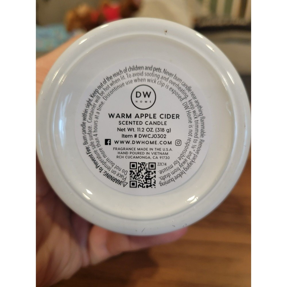 DW HOME Scented Candle Cup of Joe Collection Warm Apple Cider 11oz NWT - Picture 3 of 4